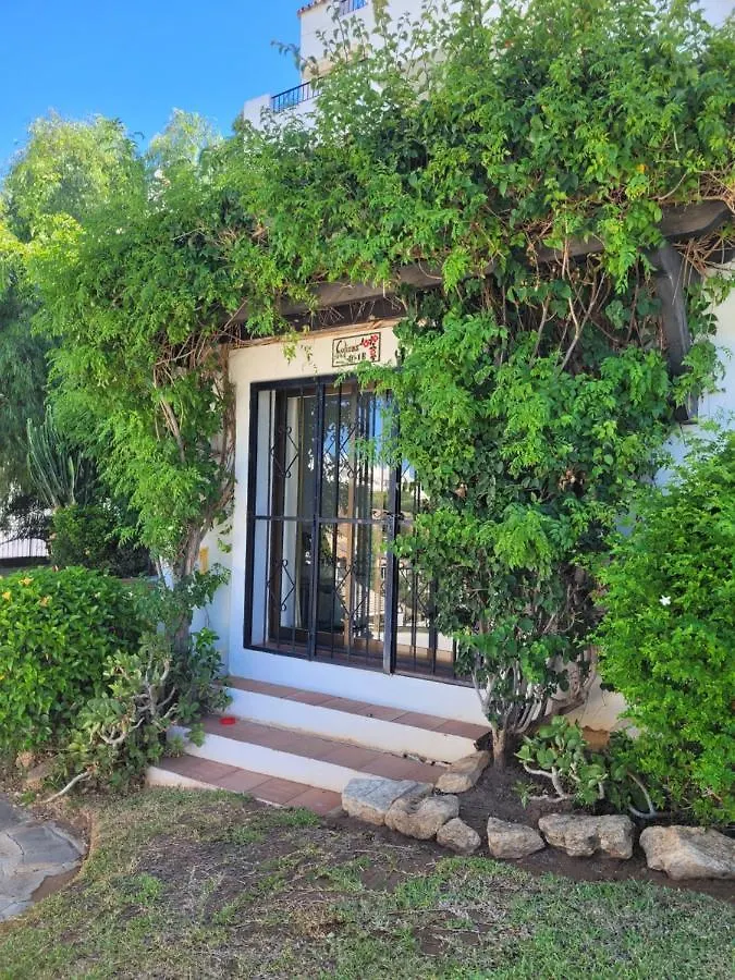 Casa Georgina - Cozy 2 Bed 2 Bath Groundfloor Apartment Sitio de Calahonda