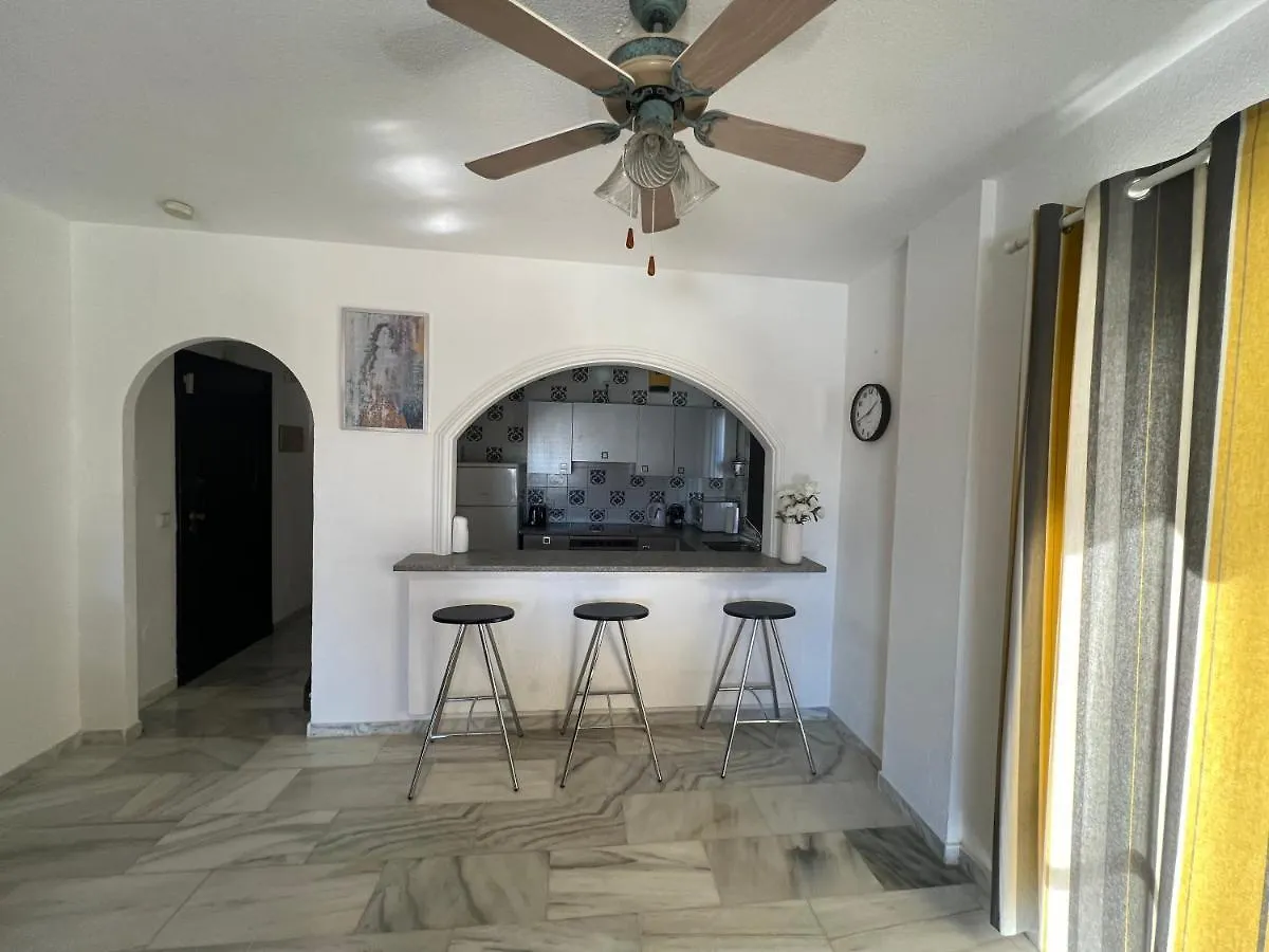 Casa Georgina - Cozy 2 Bed 2 Bath Groundfloor Apartment Sitio de Calahonda