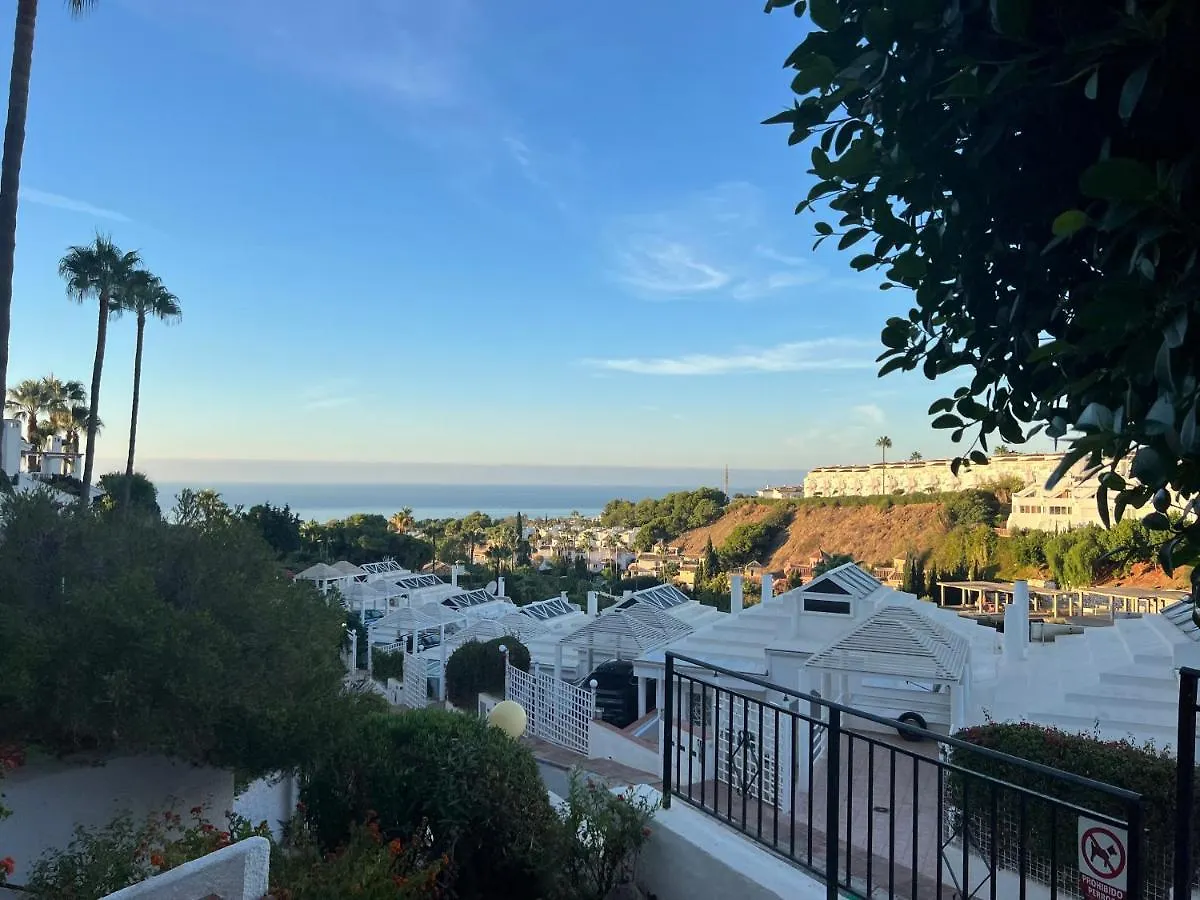 Casa Georgina - Cozy 2 Bed 2 Bath Groundfloor Apartment Sitio de Calahonda