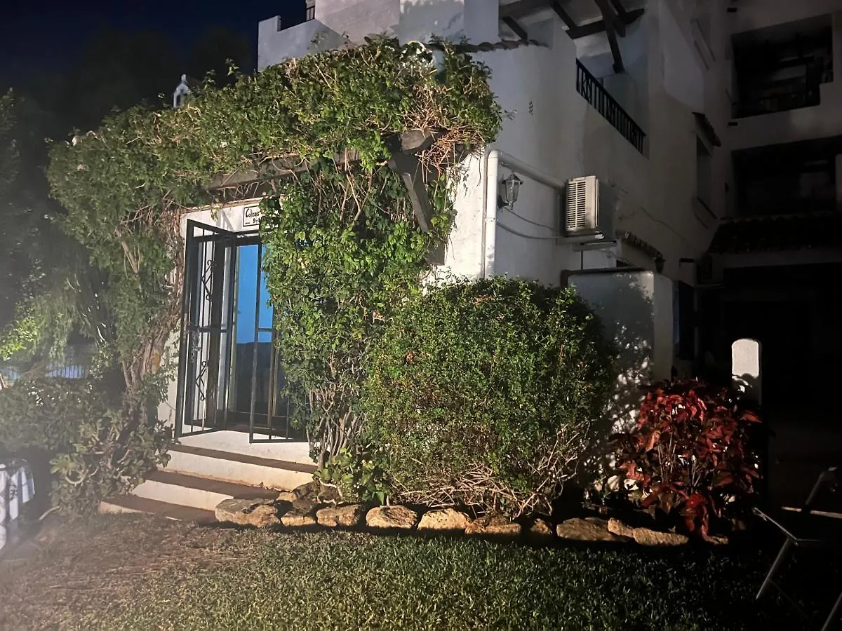 Casa Georgina - Cozy 2 Bed 2 Bath Groundfloor Apartment Sitio de Calahonda 0*,  Spain