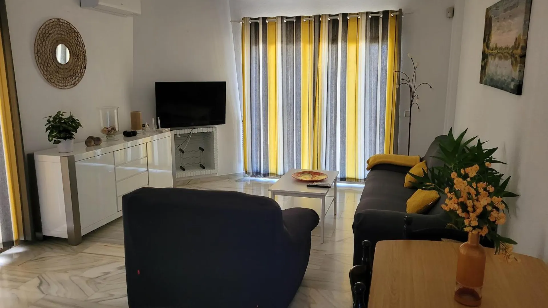 Casa Georgina - Cozy 2 Bed 2 Bath Groundfloor Apartment Sitio de Calahonda Spain