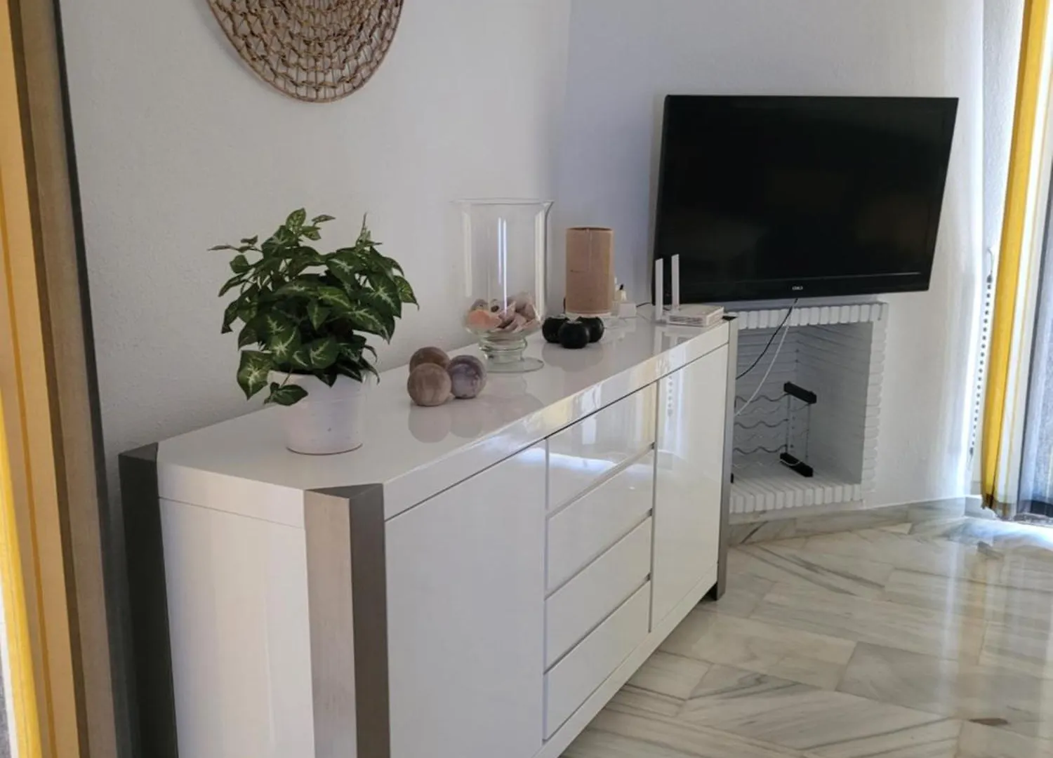 Casa Georgina - Cozy 2 Bed 2 Bath Groundfloor Apartment Sitio de Calahonda