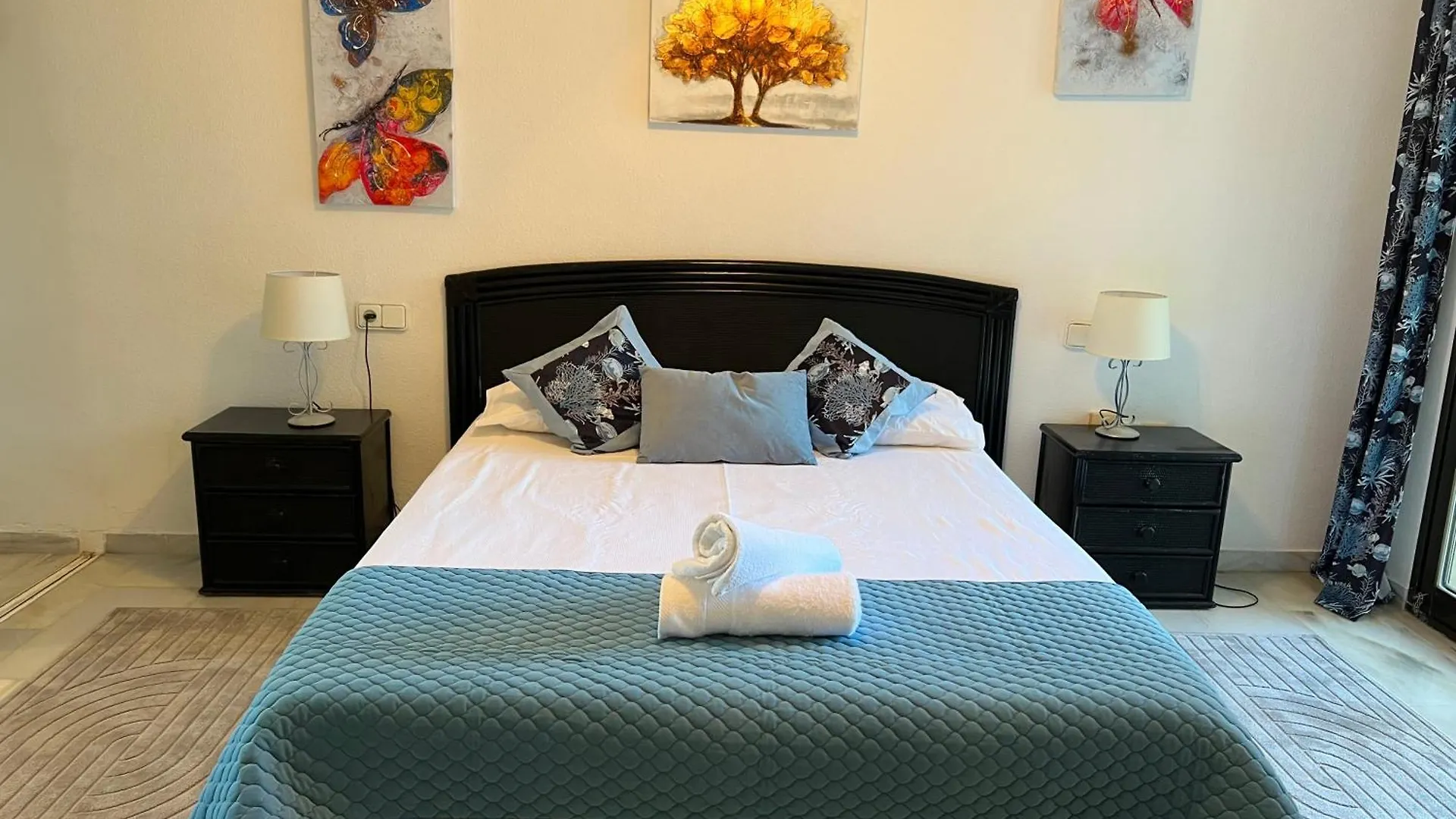 Casa Georgina - Cozy 2 Bed 2 Bath Groundfloor Apartment Sitio de Calahonda